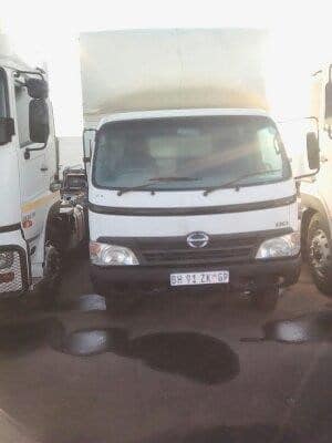 2010 Hino 300 411 Box Truck for sale — view 2