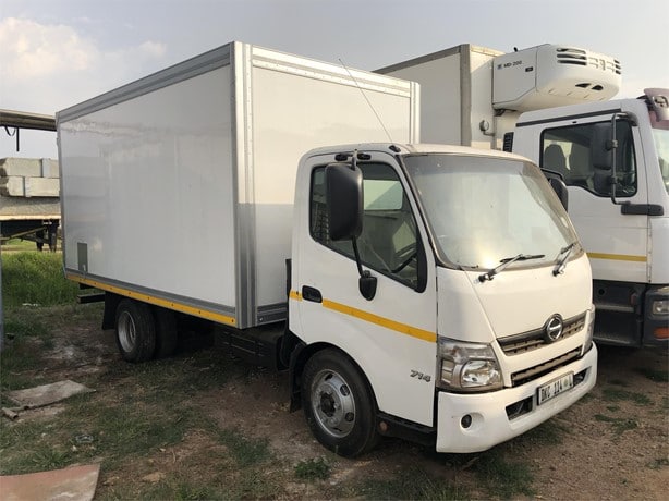 2010 Hino 300 714 Box Truck for sale