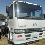 2005 Hino 330 CL Truck Tractor Unit for sale — view 2
