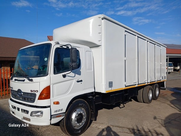 2017 Hino 500 FC2626 Box Truck for sale