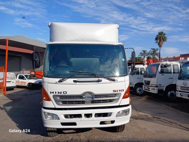 2017 Hino 500 FC2626 Box Truck for sale — view 3