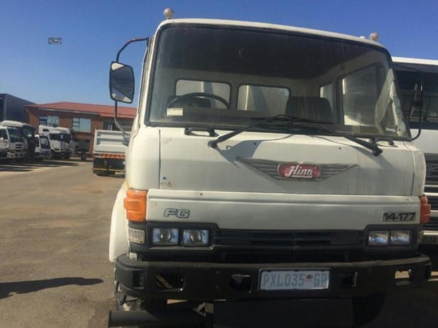 1990 Hino FG14-177 Tanker Truck - Fuel for sale