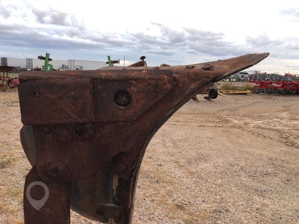 1990 International Tillage - Plough for sale — view 2