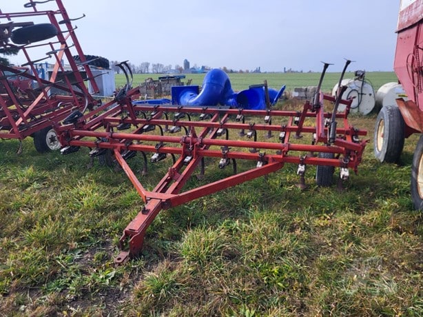 International Tillage - Cultivator for sale