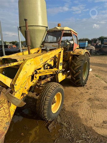 International Tractor - Wheel for sale