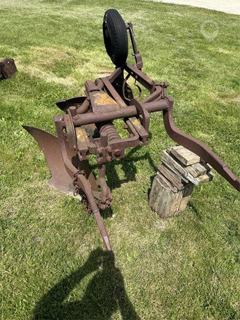 1950 International Tillage - Plough for sale — view 3