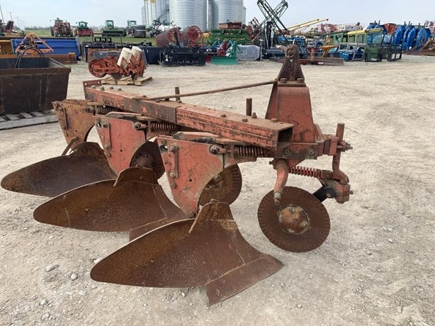 International Tillage - Plough for sale