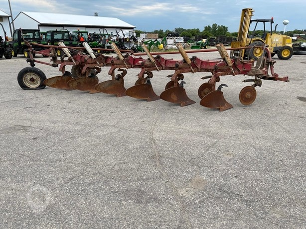 International Tillage - Plough for sale