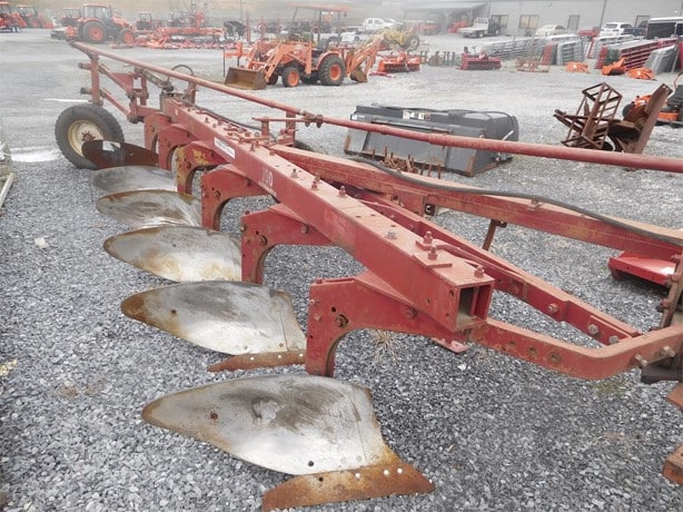 International Tillage - Plough for sale