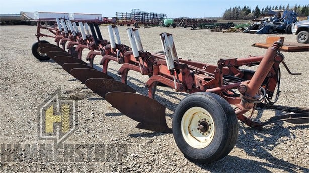 International Tillage - Plough for sale — view 3