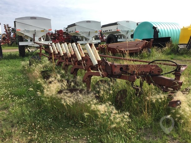International Tillage - Plough for sale