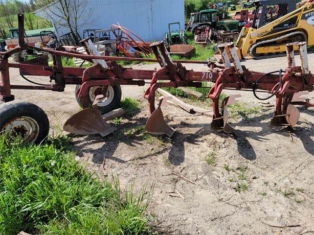 International Tillage - Plough for sale — view 2