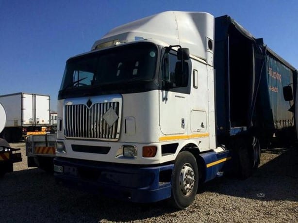 2006 International Truck Tractor Unit for sale — view 2
