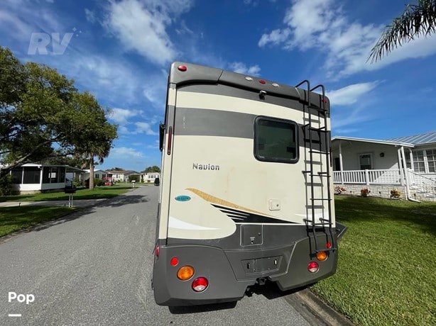 2015 Itasca NAVION 24J Class C Motorhome for sale — view 5