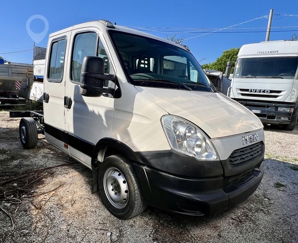 2012 Iveco Van - Combi for sale — view 2
