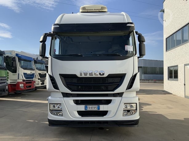 2015 Iveco Truck Tractor Unit for sale — view 2