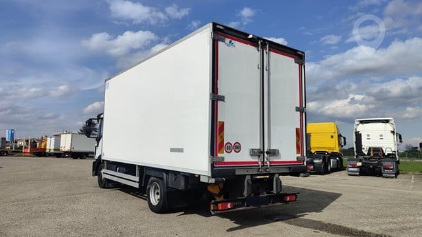 2017 Iveco Eurocargo 120E21 Refrigerated Truck for sale — view 4