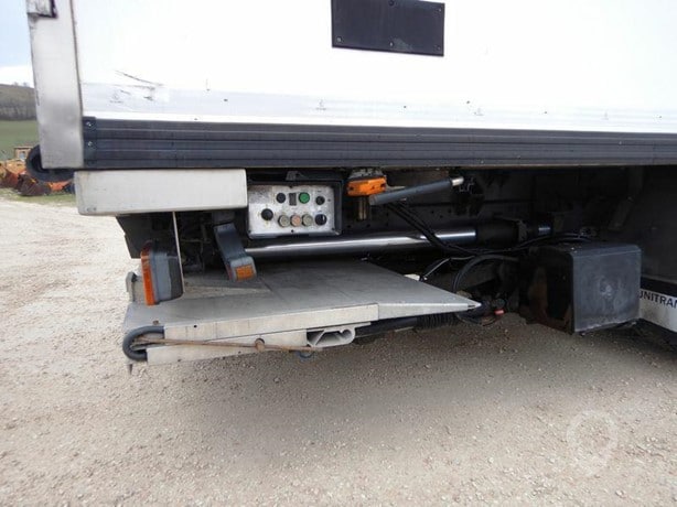 2010 Iveco Eurocargo 120EL22 Refrigerated Truck for sale — view 5