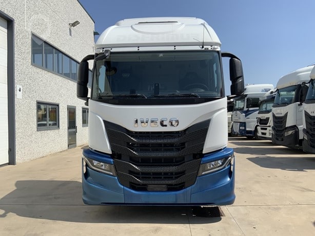 2020 Iveco S-WAY 460 Truck Tractor Unit for sale — view 2