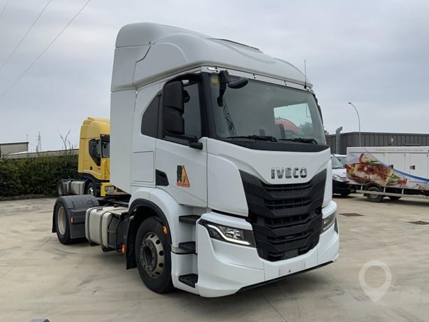 2020 Iveco S-WAY 460 Truck Tractor Unit for sale — view 3