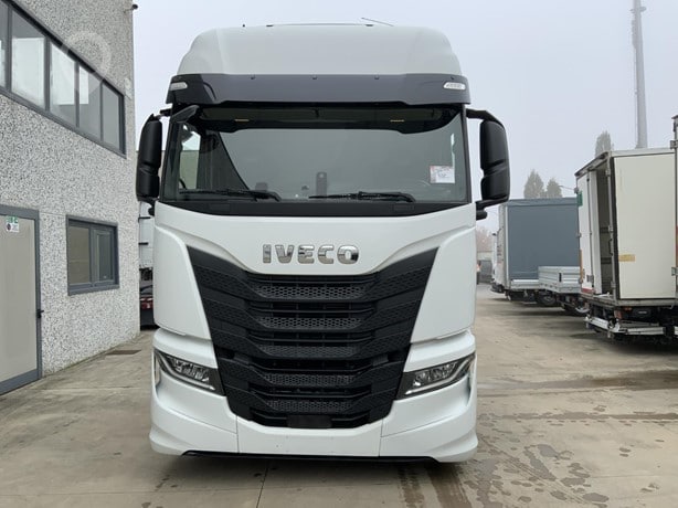 2020 Iveco S-WAY 480 Truck Tractor Unit for sale — view 2