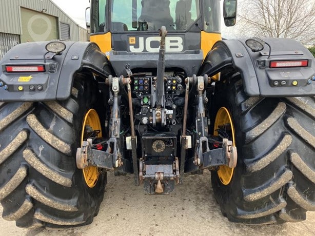 2018 JCB FASTRAC 4220 Tractor - Wheel for sale — view 3