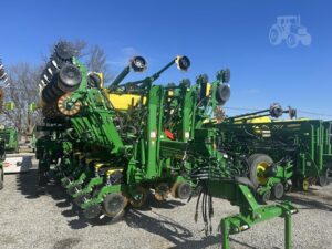 2023 John Deere Planting - Planter for sale