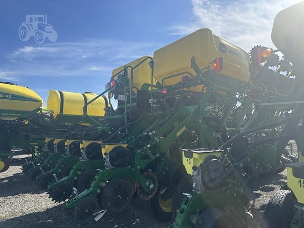 2023 John Deere Planting - Planter for sale — view 5