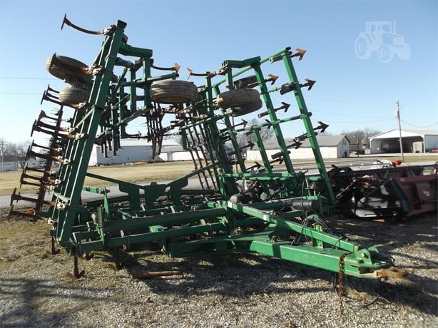 2010 John Deere Tillage - Cultivator for sale — view 2