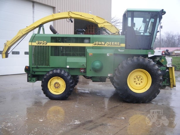 1999 John Deere Harvester - Forage for sale — view 3