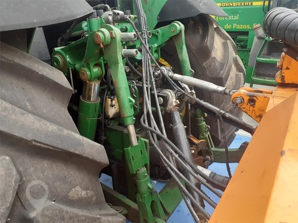 2000 John Deere 6930 Premium Tractor - Wheel for sale — view 4