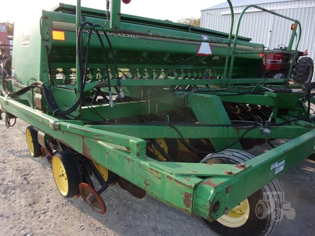 John Deere Planting - Grain Drill for sale — view 2