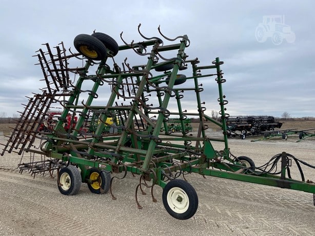 1994 John Deere Tillage - Cultivator for sale
