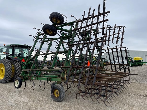 1994 John Deere Tillage - Cultivator for sale — view 2