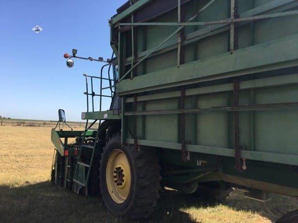 1991 John Deere Cotton Picker for sale — view 2