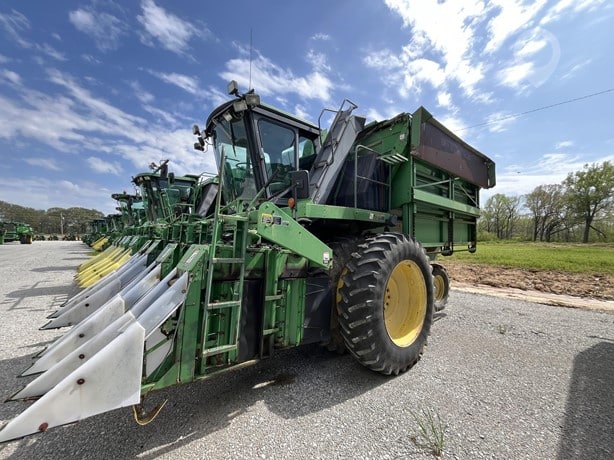 1995 John Deere Cotton Picker for sale — view 2