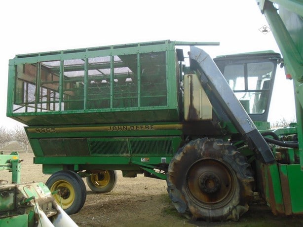 1993 John Deere Cotton Picker for sale — view 2