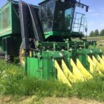 1998 John Deere Cotton Picker for sale — view 2