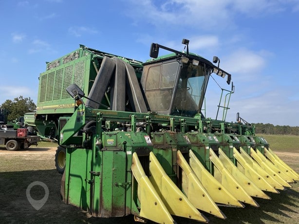 2000 John Deere Cotton Picker for sale — view 3