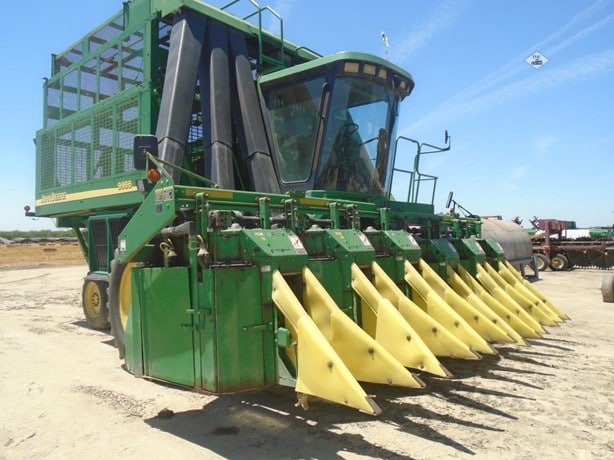2002 John Deere Cotton Picker for sale — view 3