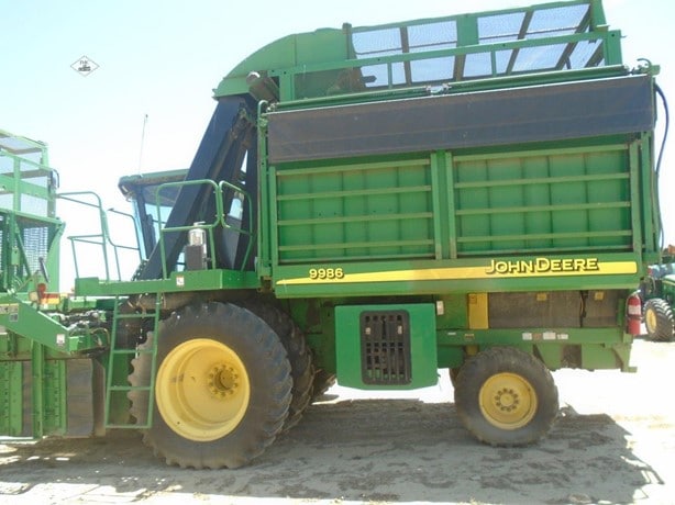 2002 John Deere Cotton Picker for sale — view 4