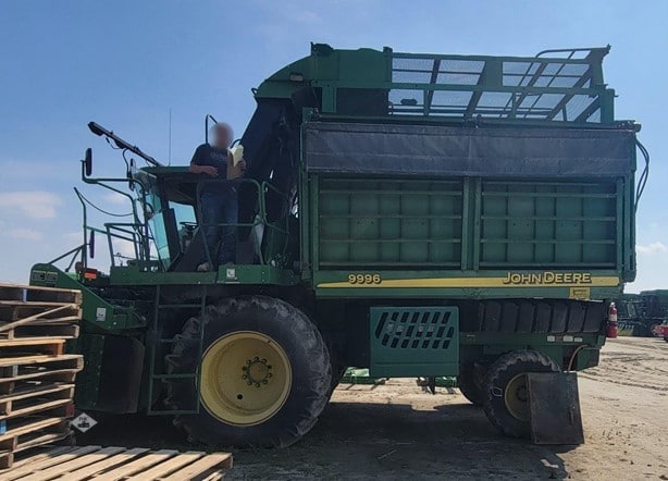 2007 John Deere Cotton Picker for sale — view 2