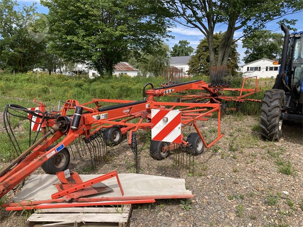 Kuhn GA9032 Hay - Rake for sale — view 2