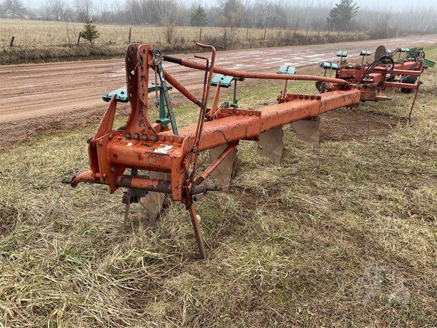 Kverneland B2 Tillage - Plough for sale