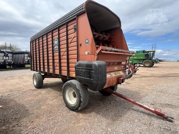 1999 Meyer Harvest - Forage Wagon for sale — view 3