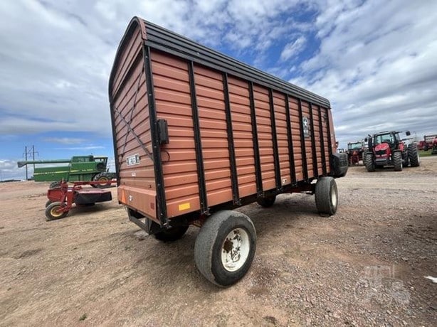 1999 Meyer Harvest - Forage Wagon for sale — view 5