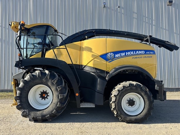 2017 New Holland FR780 Harvester - Forage for sale — view 2