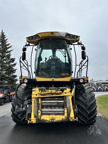 2014 New Holland FR850 Harvester - Forage for sale — view 3