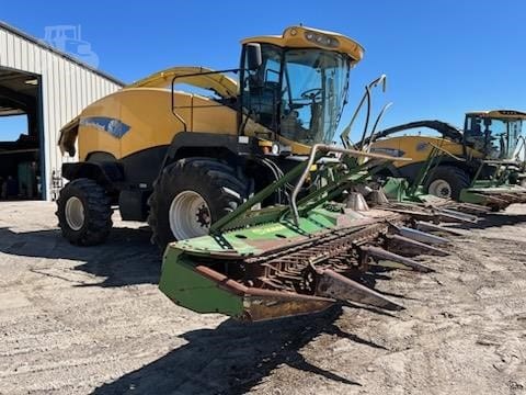 2010 New Holland FR9080 Harvester - Forage for sale — view 5