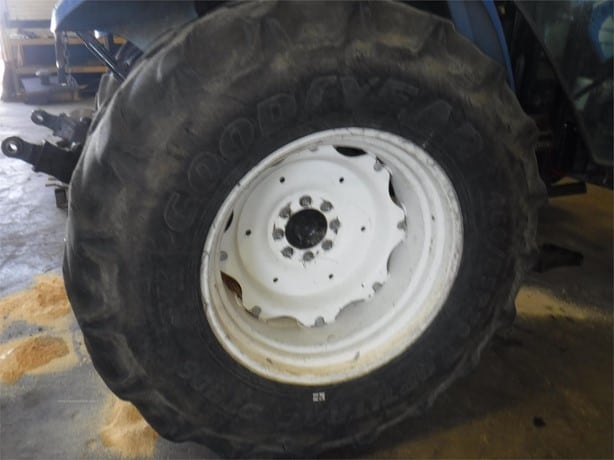 2010 New Holland T5050 Tractor - Wheel for sale — view 3